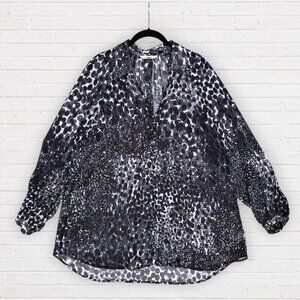 CABI Animal Print Sheer Button Front Long Sleeve Black White Blouse Tunic Top M